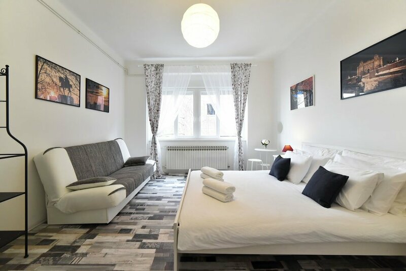 Гостиница Sunny Apartment в Загребе