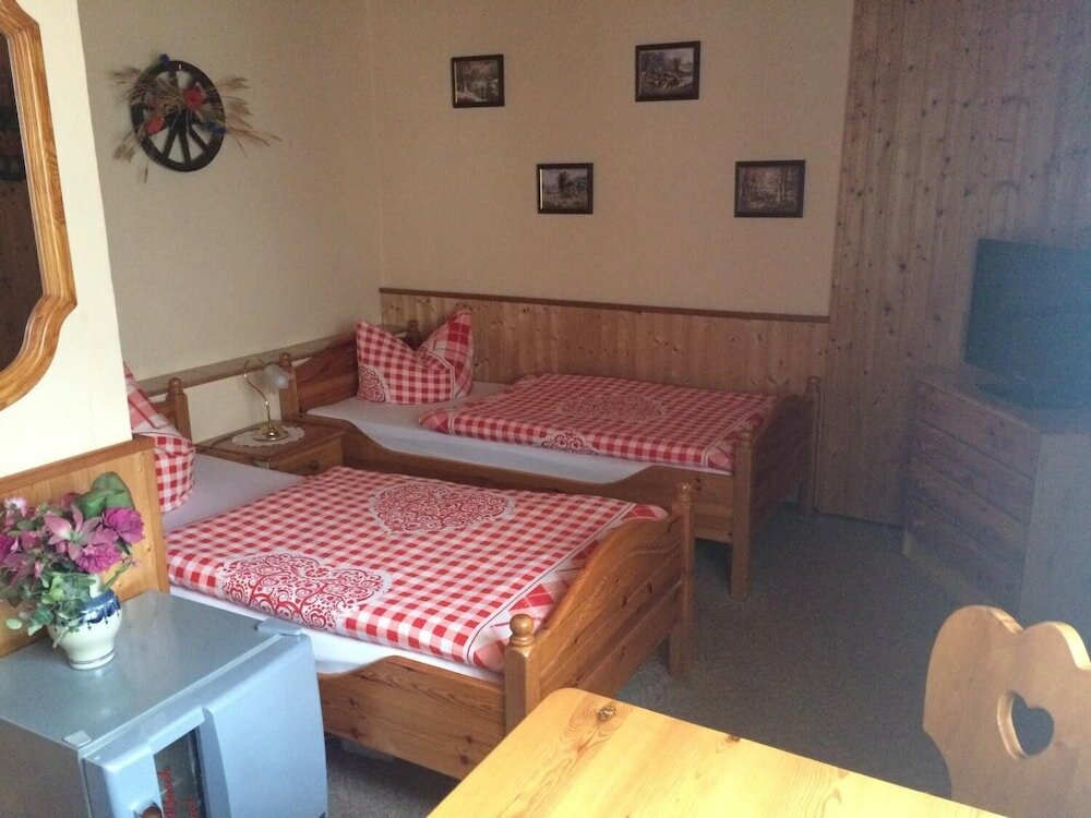 Фото Pension Zum Bauernstübl