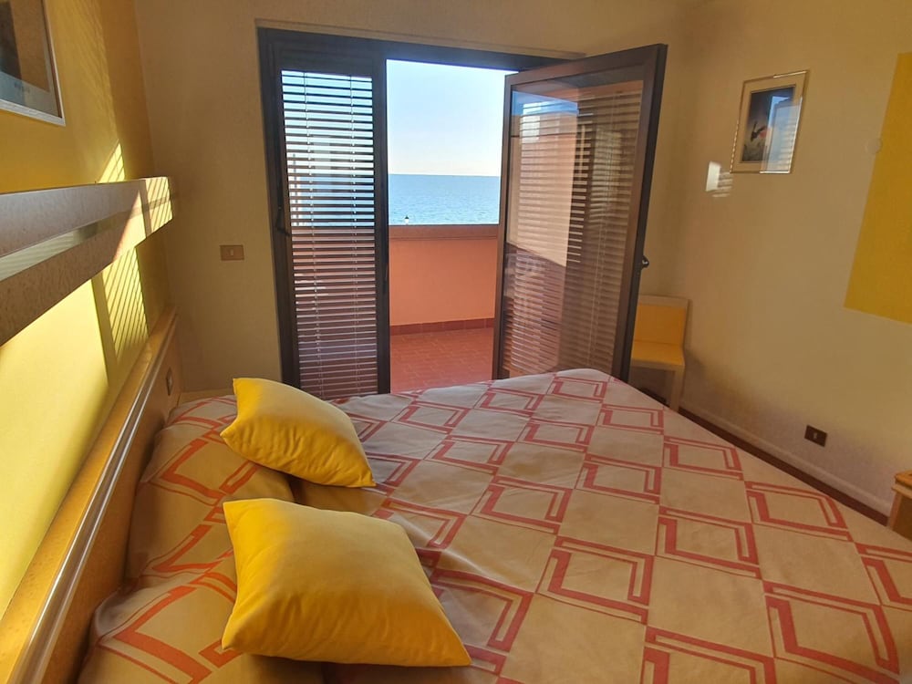 Фото Hotel Antares