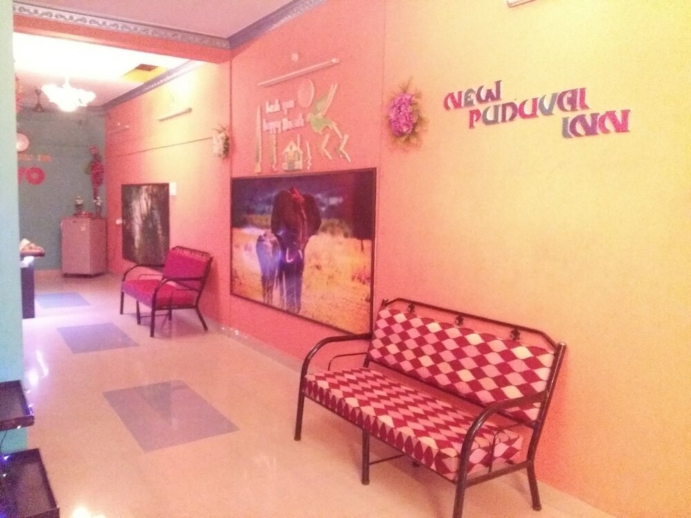 Фото Oyo 18450 Puduvai Inn Guest House