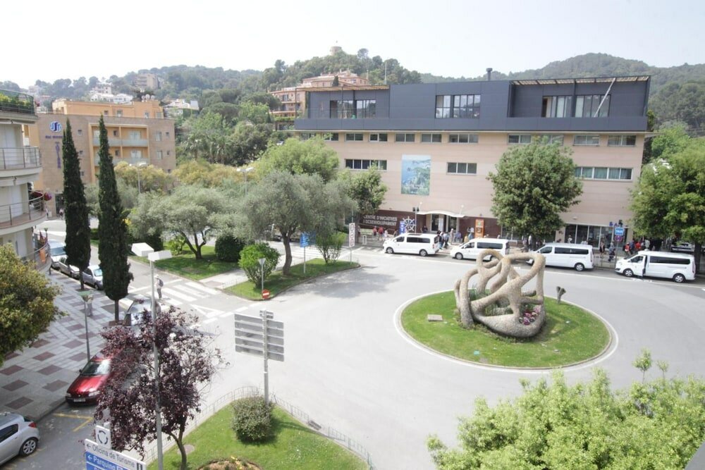 Фото Apartamentos El Sol