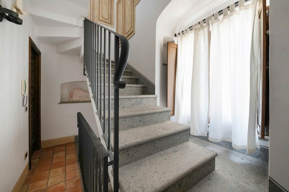 Фото Torre del Saraceno