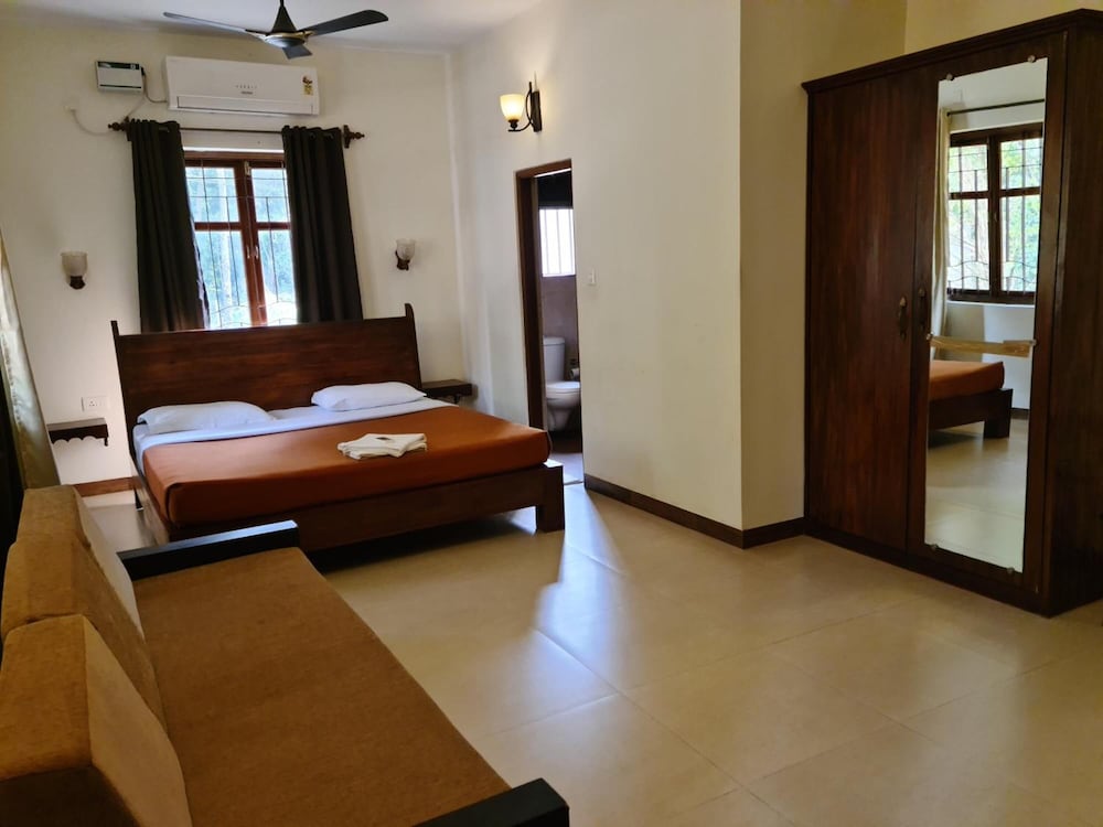 Фото Coastal Suites