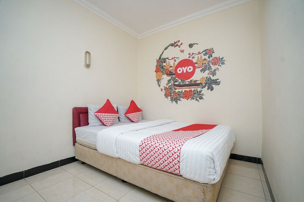 Фото Oyo 448 Hotel Central