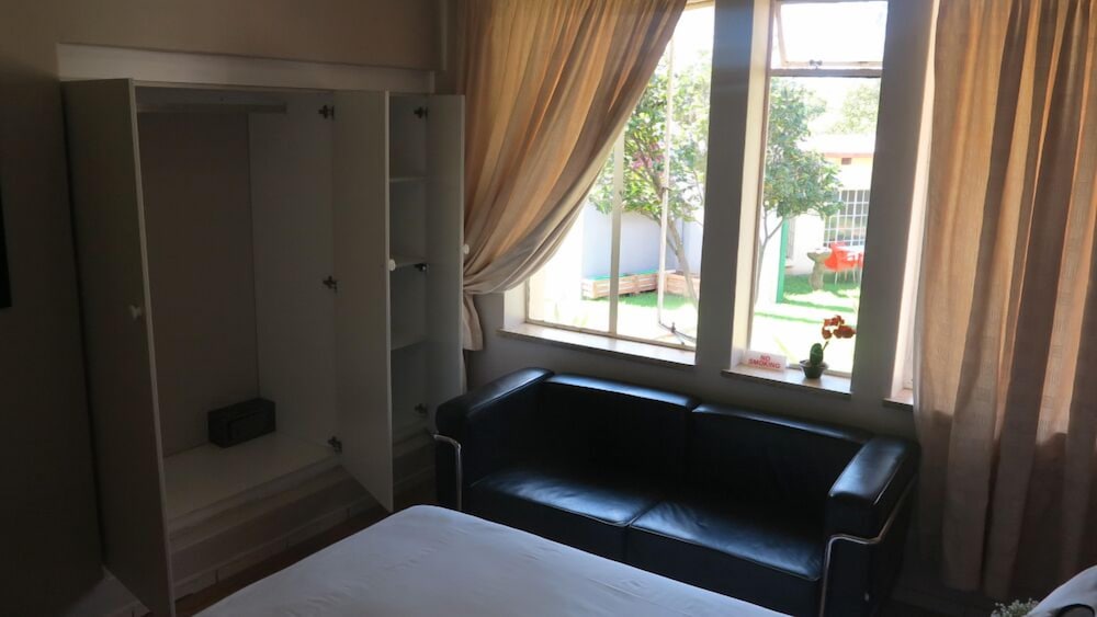 Фото Umgwezi Lodge And Backpackers