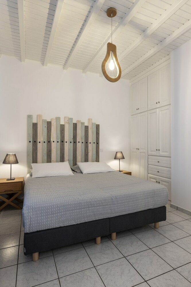 Фото Secret Garden Apartments