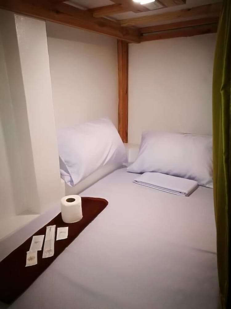 Фото 8th Street Hostel