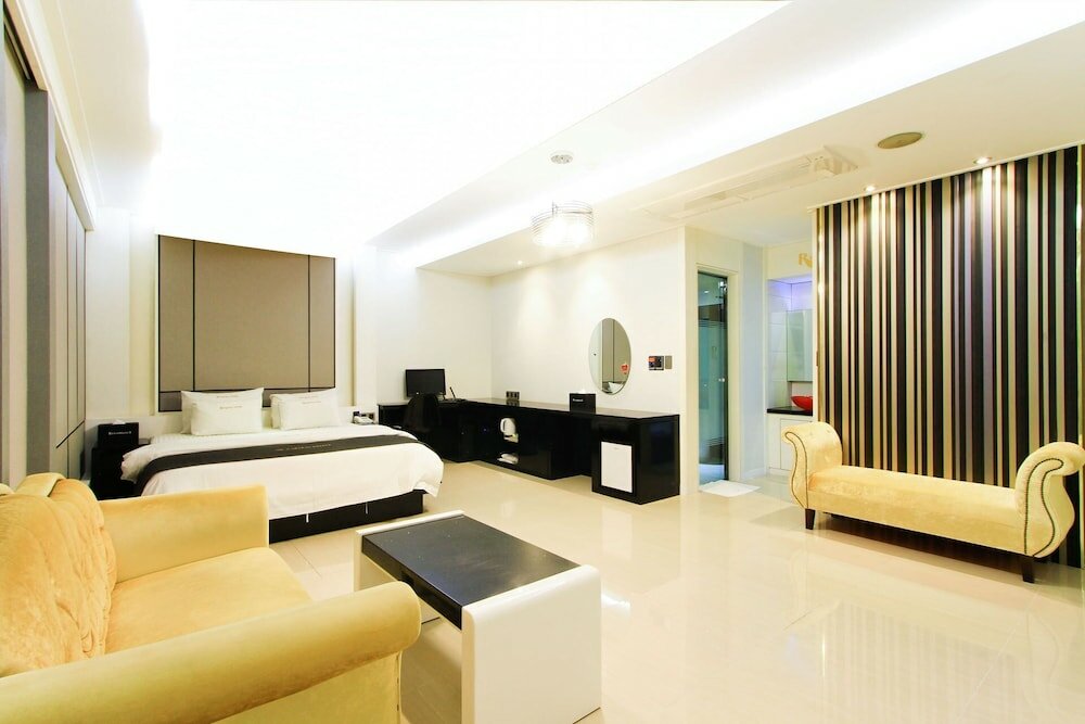 Фото Renaissance Hotel