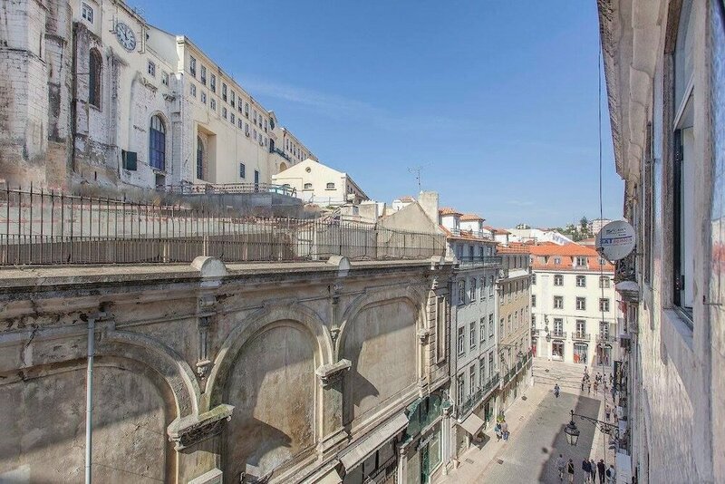 Гостиница 5 Sins Chiado Hostel в Лиссабоне