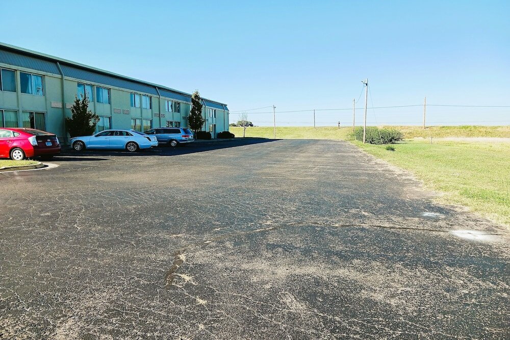 Фото USA Inn Junction City Near Fort Riley