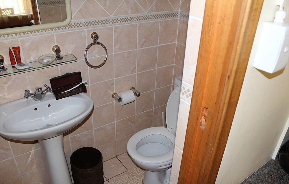 Фото Nmb Guest House