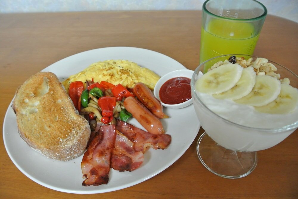 Фото White Tree Lodge