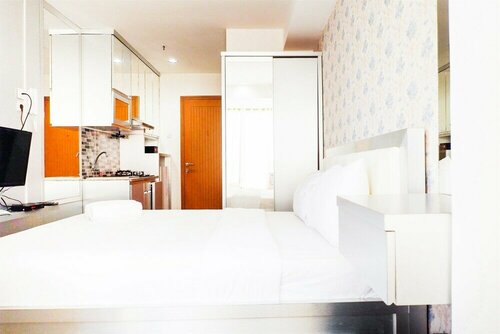 Гостиница Brand New Studio Room Cinere Bellevue Suites Apartment в Депоке