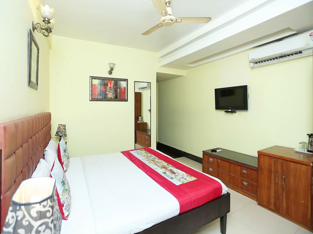 Фото Capital O 1463 Surya Beach Inn