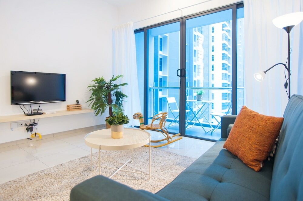 Фото A4 Cozy Atlantis Family Suites 4-6pax-Pool View-Jonker