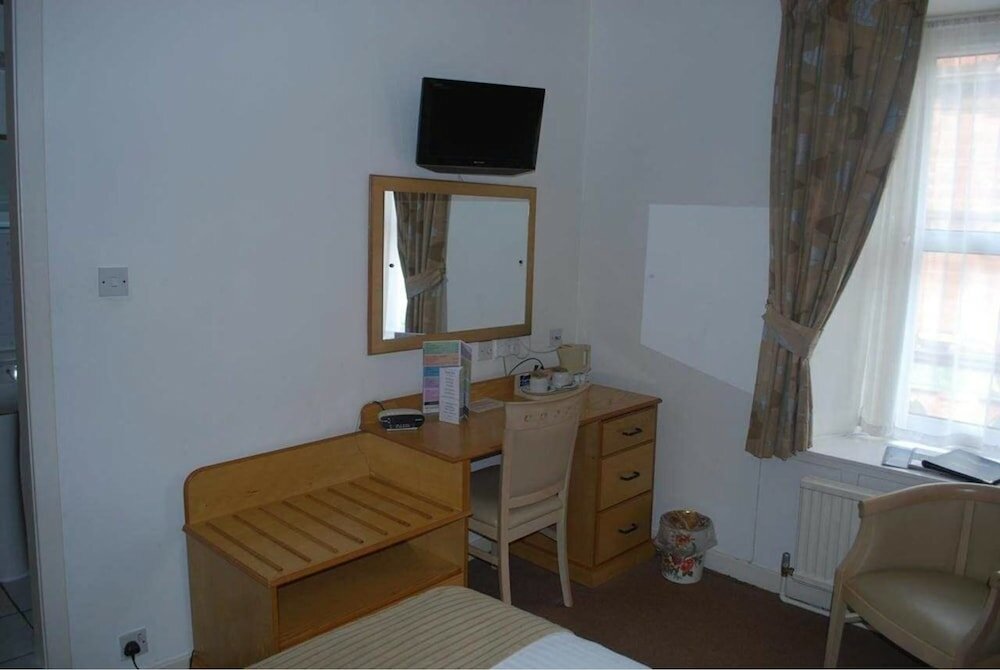 Фото The New County Hotel