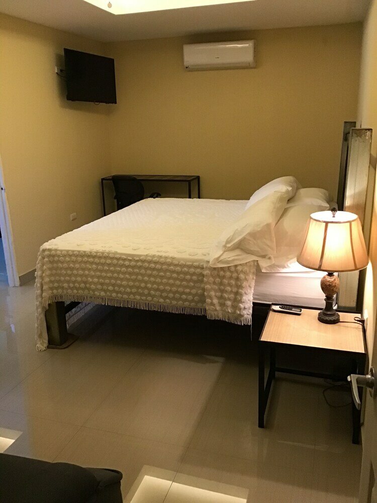 Фото Black Pearl Inn