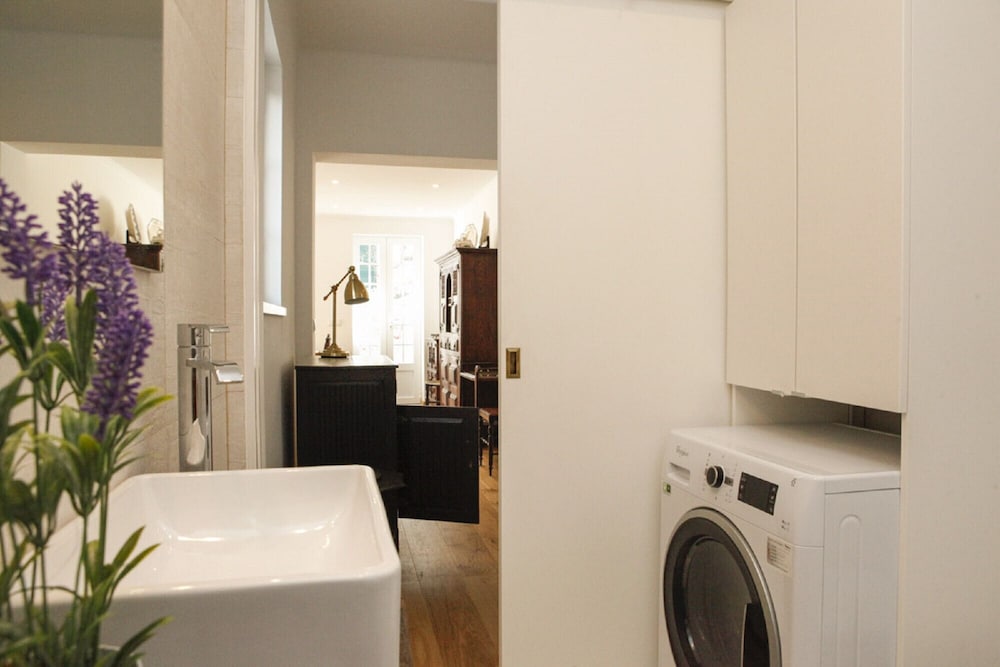 Фото Cushy Apartment with garden in Estoril