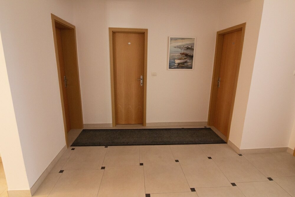 Фото Studios & Rooms Fiesta