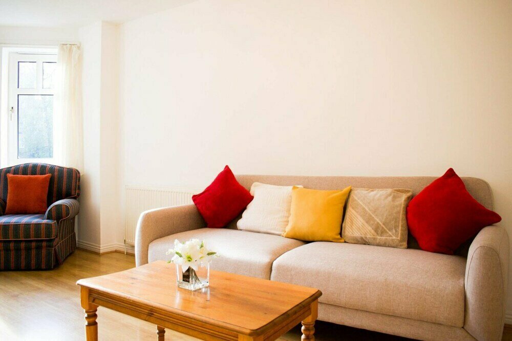 Hotel Peaceful 2 Bedroom Home with Parking, Edinburgh, photo