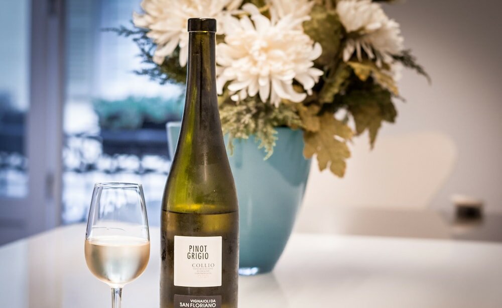 Фото MyHomeInComo - MC Julian Apartment