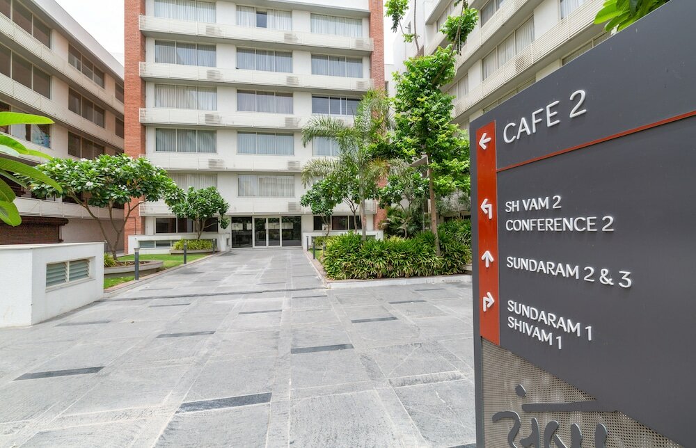 Фото Siara Styles Amba Suites