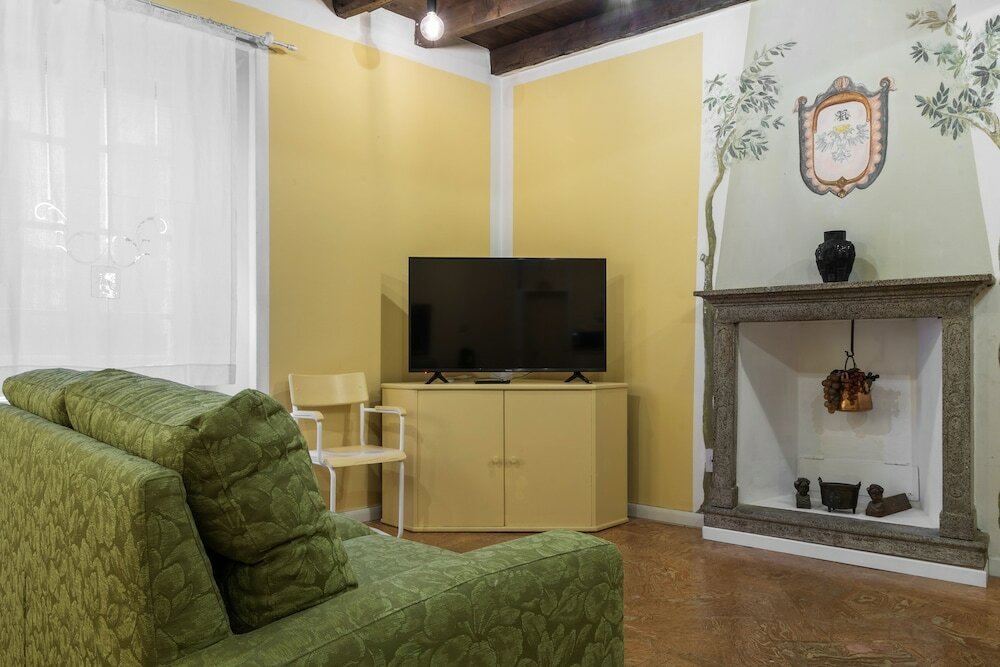 Фото MyHomeInComo - MC Julian Apartment