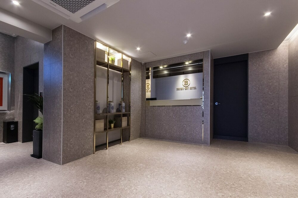 Фото Brown Dot Hotel Geoje