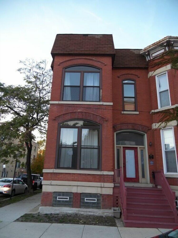 Фото Bucktown, Urban Luxury and Convenience, Near L Train Stop at Western