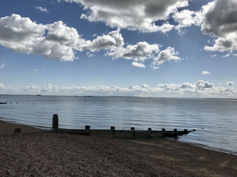 Фото Coastal Apartment