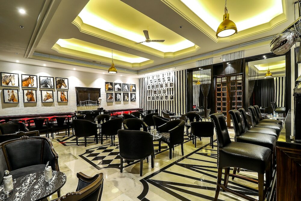 Фото Hotel Piccadily Raipur