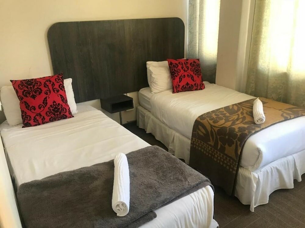 Фото Businessburg Hotel