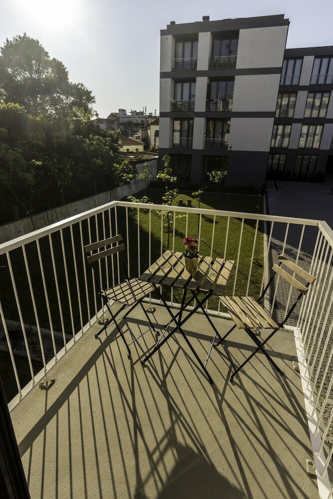 Фото Guest H4u Bonjardim Pop Art City Center