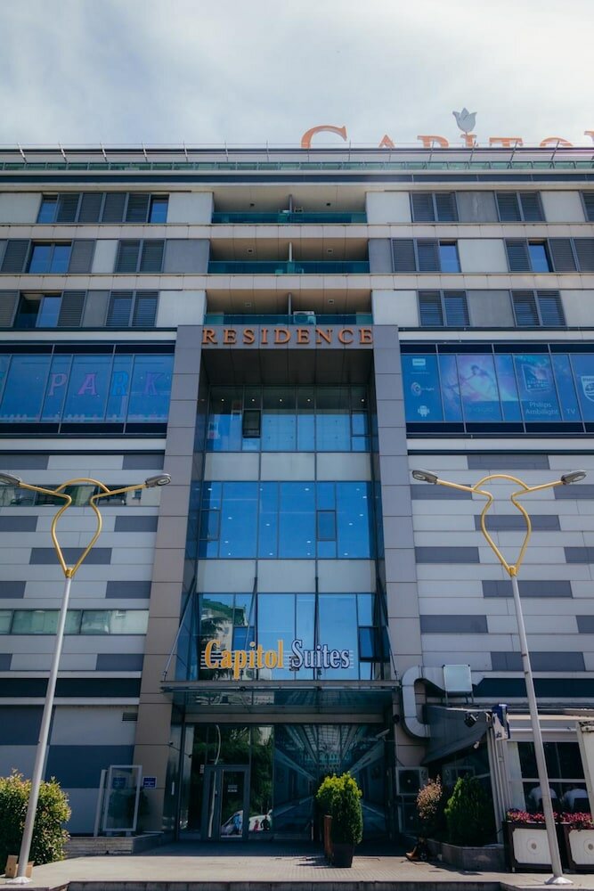 Фото Capitol Suites