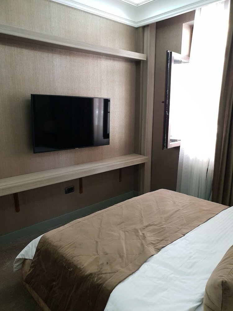 Фото Home Boutique Hotel