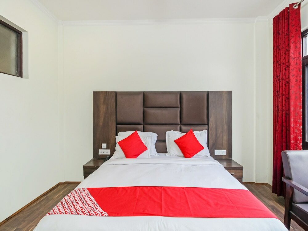 Фото Capital O 29999 Hotel Green Ambition