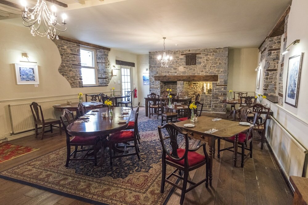 Фото The Castle Hotel