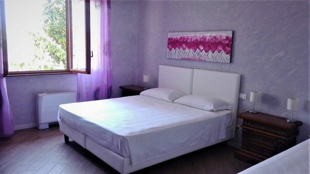 Фото La Bouganville B&b