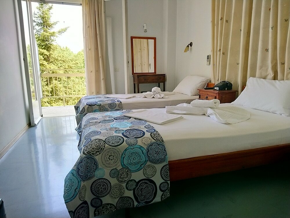 Фото Hotel Astron