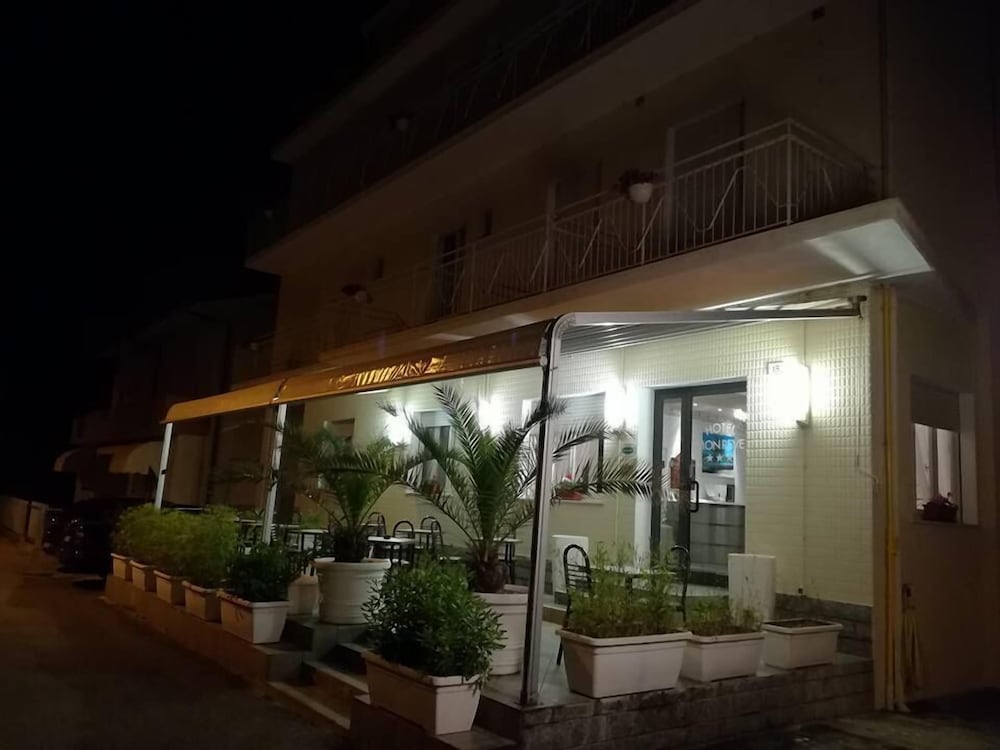 Фото Hotel Mon Reve