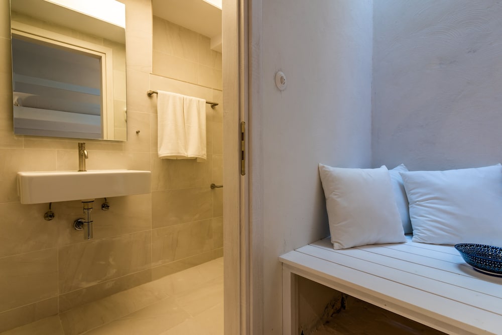 Фото Neosikos AmazingBeach House Milos Island