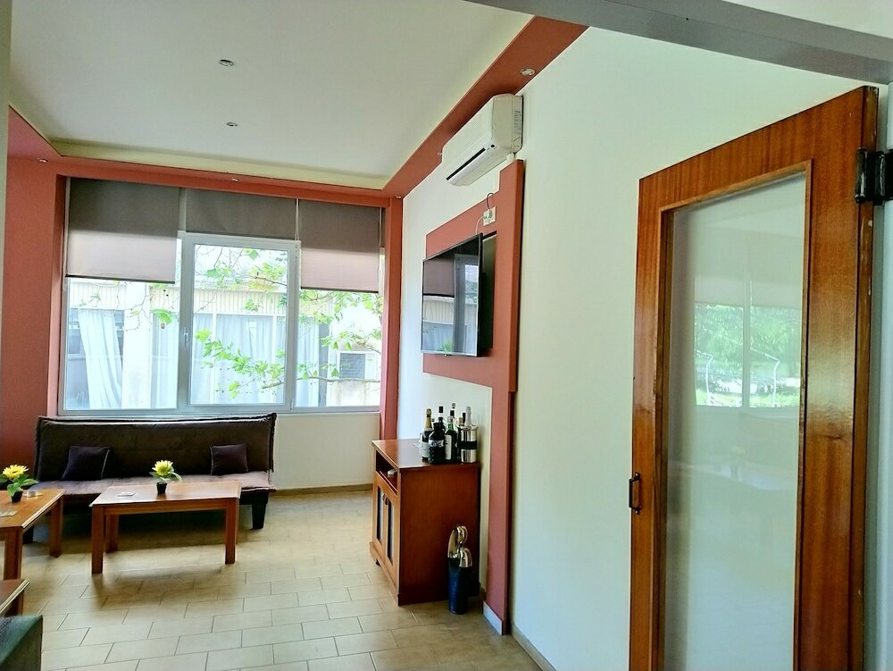 Фото Hotel Astron