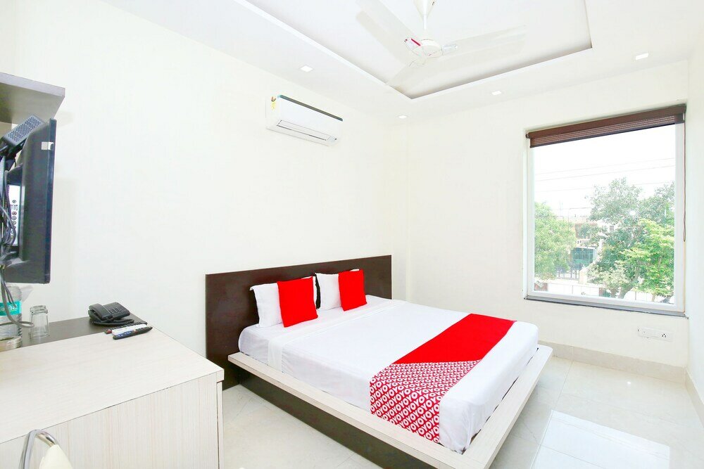 Фото Oyo 40417 Hotel Grand Taj