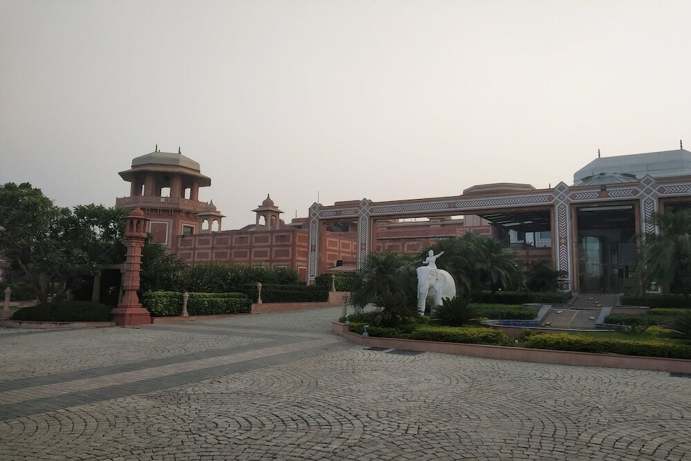 Фото отеля 2