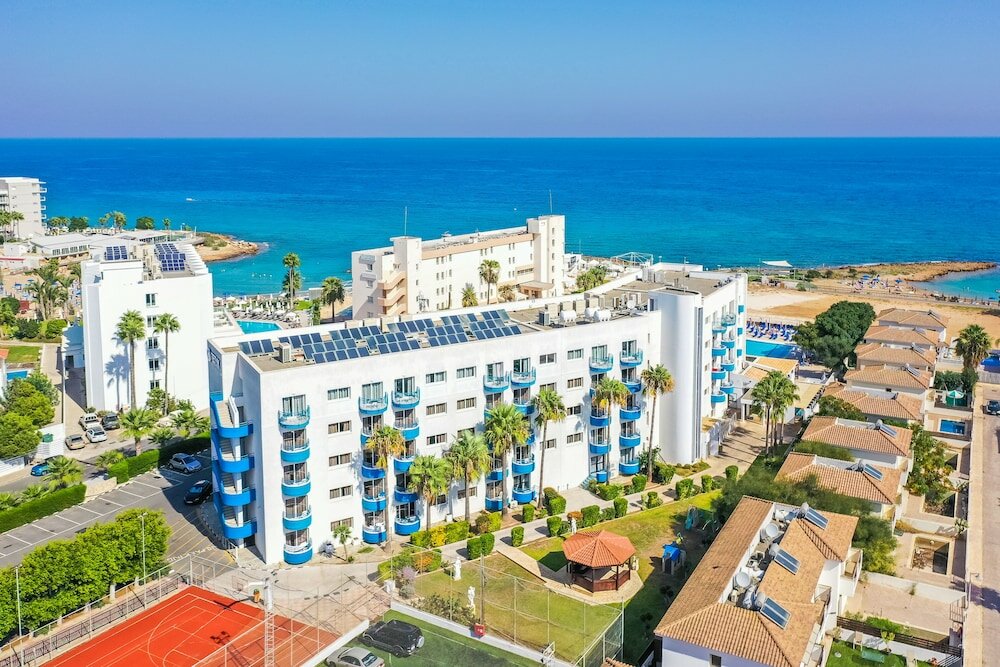 Фото Tetyk Hotel Apartments