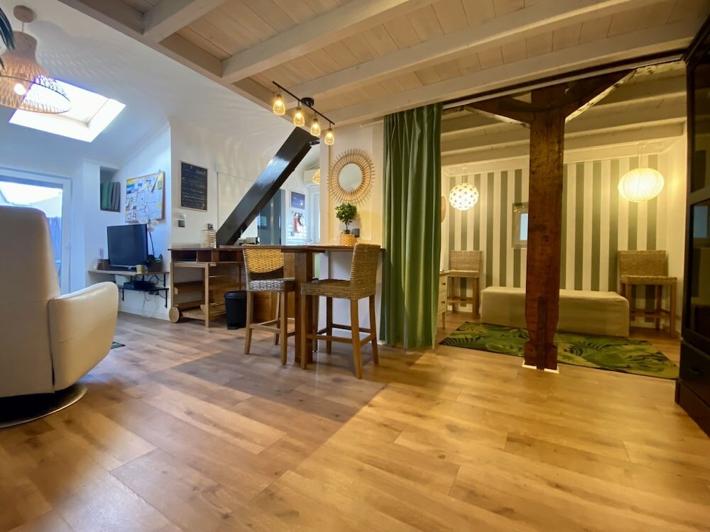 Фото Studios with Mezzanine Rua da Moeda