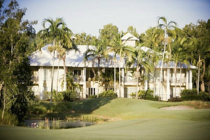 Гостиница Paradise Links Port Douglas Luxury Villa