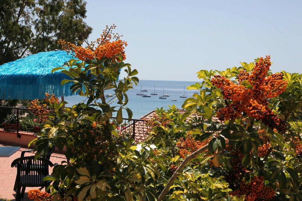 Фото Hotel Lo Scirocco