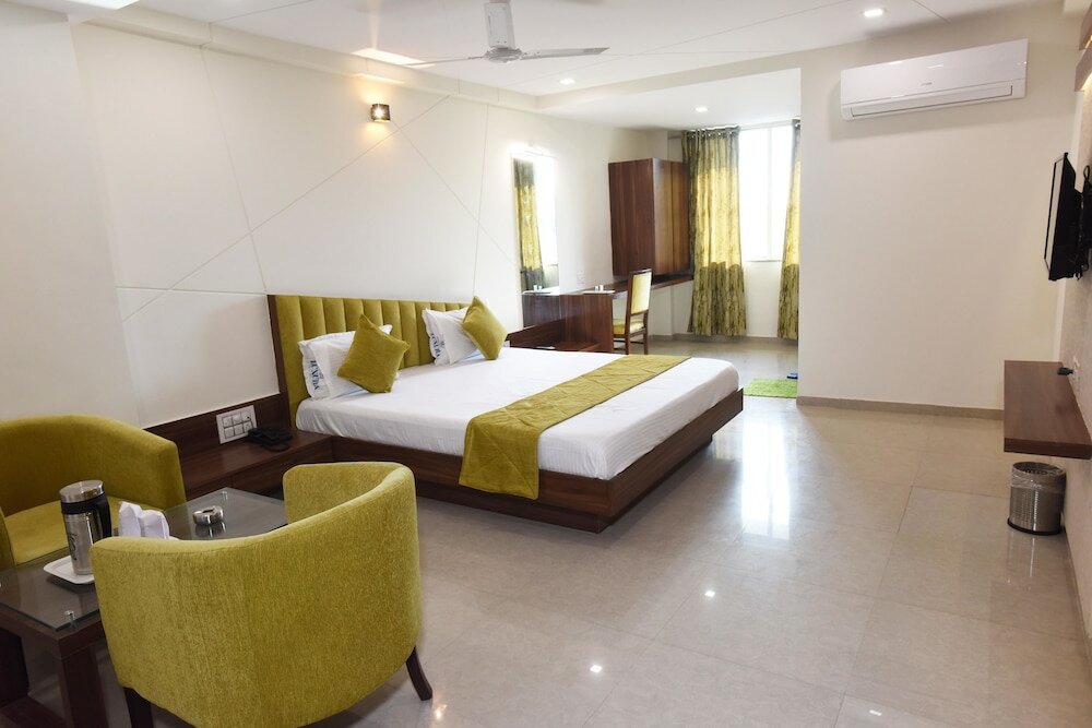 Фото Hotel Luxura