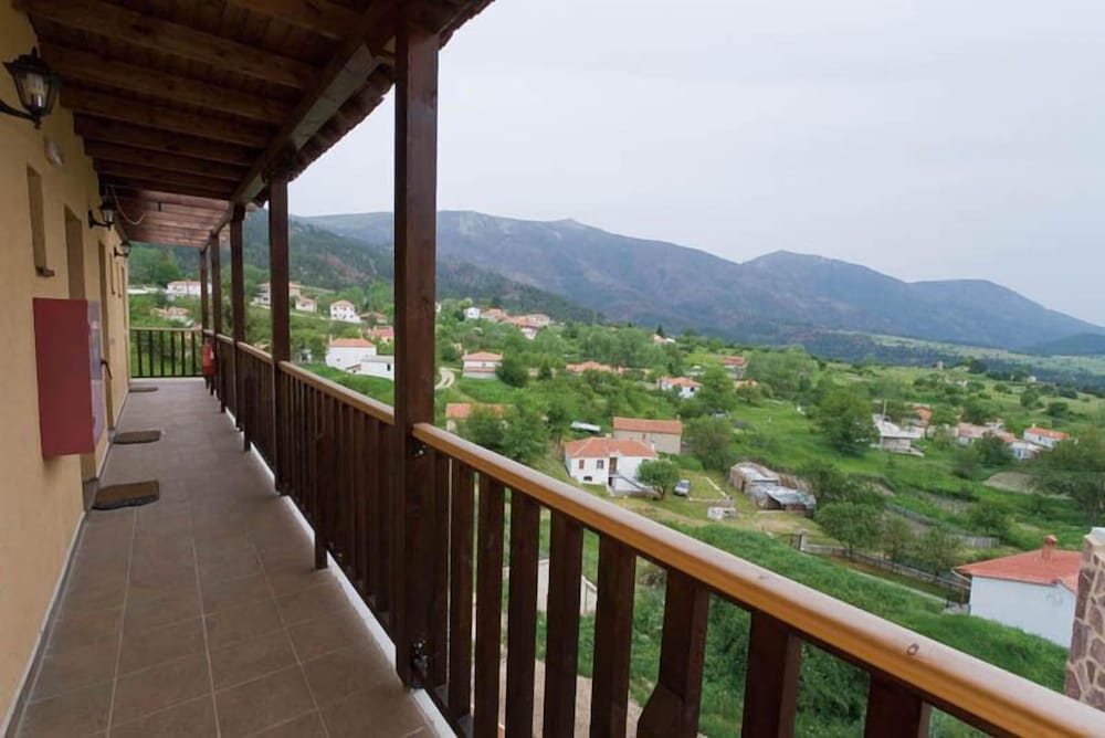 Фото Hotel Katafigi